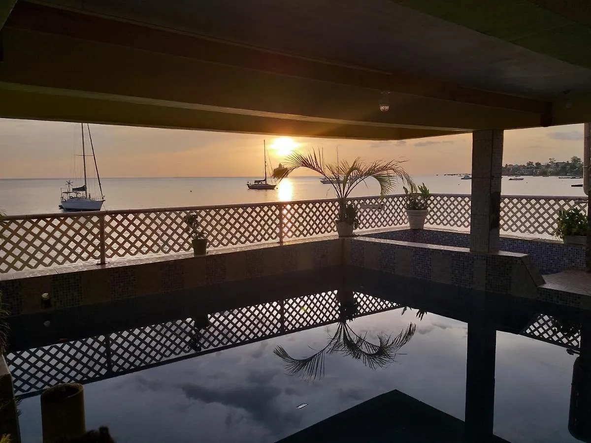 Sea World Vacation Home Roseau 0*,